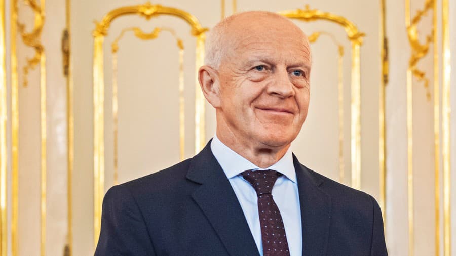 Jozef Bíreš (67), minister