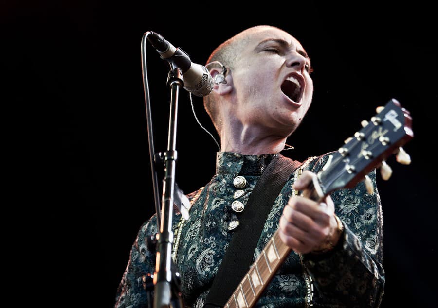 Zomrela speváčka Sinead O'Connor.