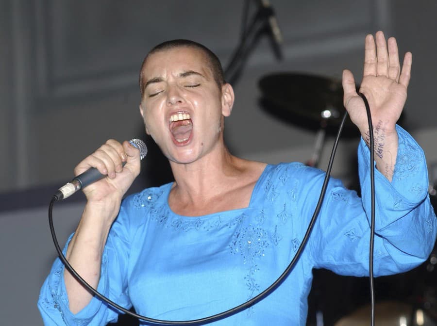 Zomrela speváčka Sinead O'Connor.