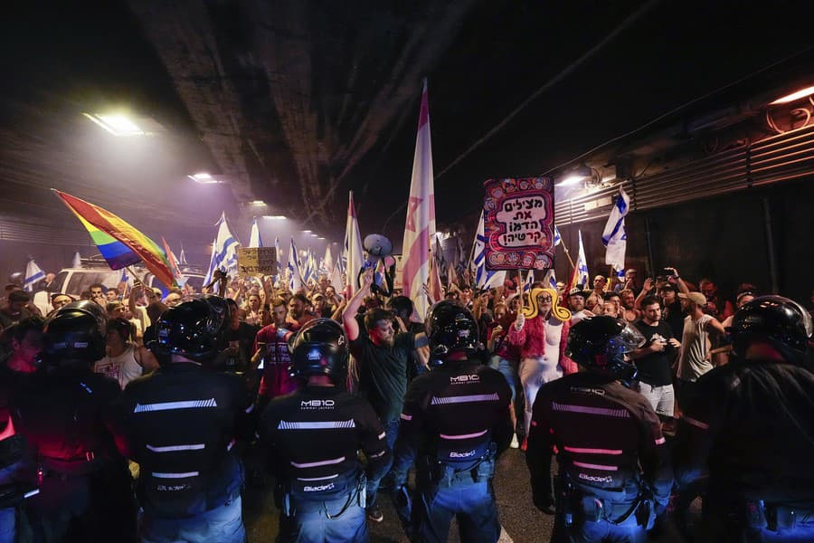 Izraelčania protestovali proti vládnemu