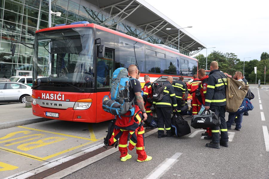 V Grécku zasahovali aj