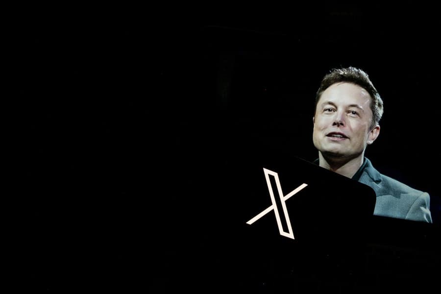 Miliardár Elon Musk.