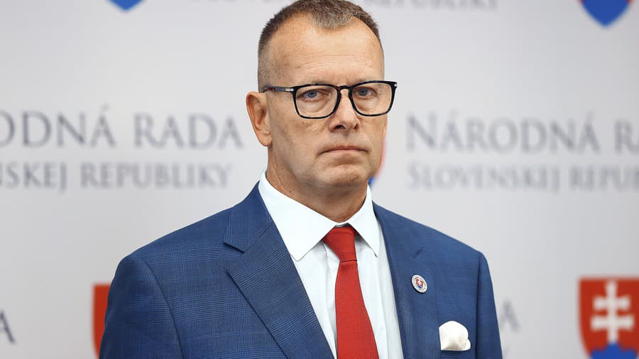 Politik tvrdí, že ide o antikampaň.
