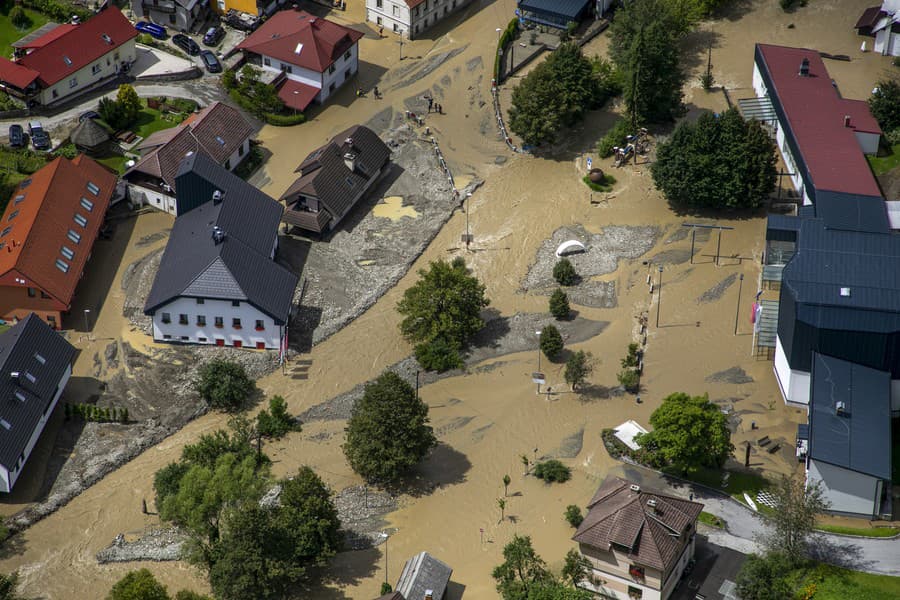 Slovinsko zasiahla najhoršia prírodná