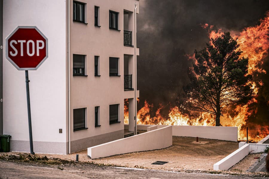 Kvôli viacnásobným požiarom museli