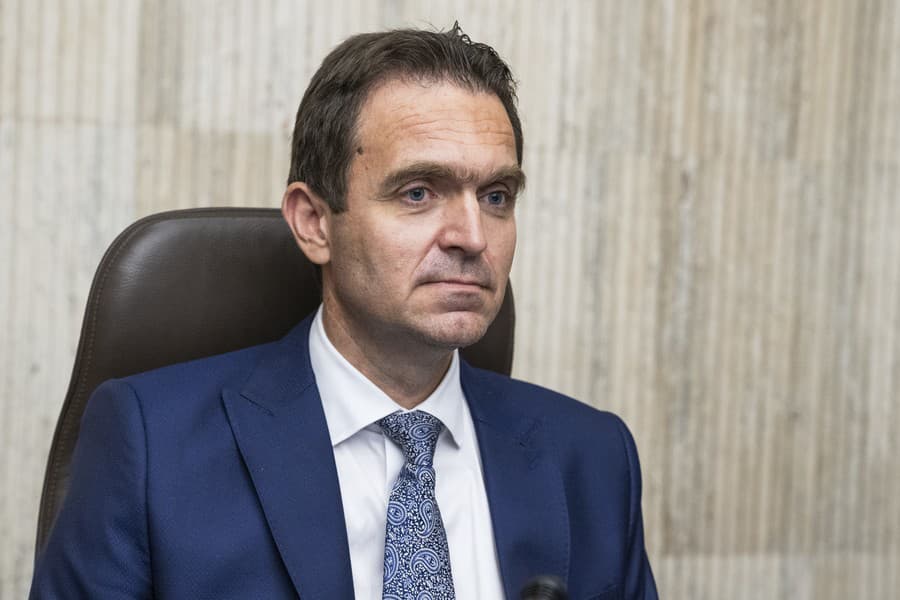 Na snímke dočasne poverený predseda vlády SR odborníkov Ľudovít Ódor.