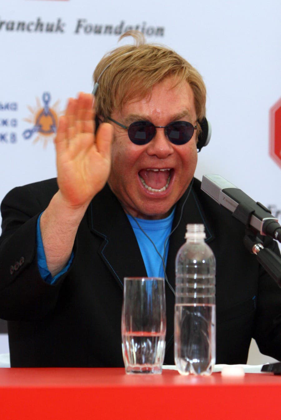 Elton John bol jeden