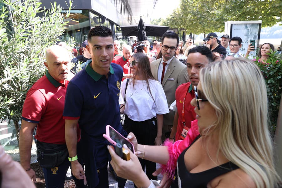 Cristiano Ronaldo na prechádzke