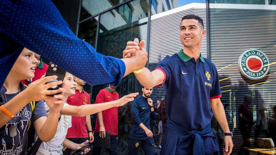 Cristiano Ronaldo na prechádzke