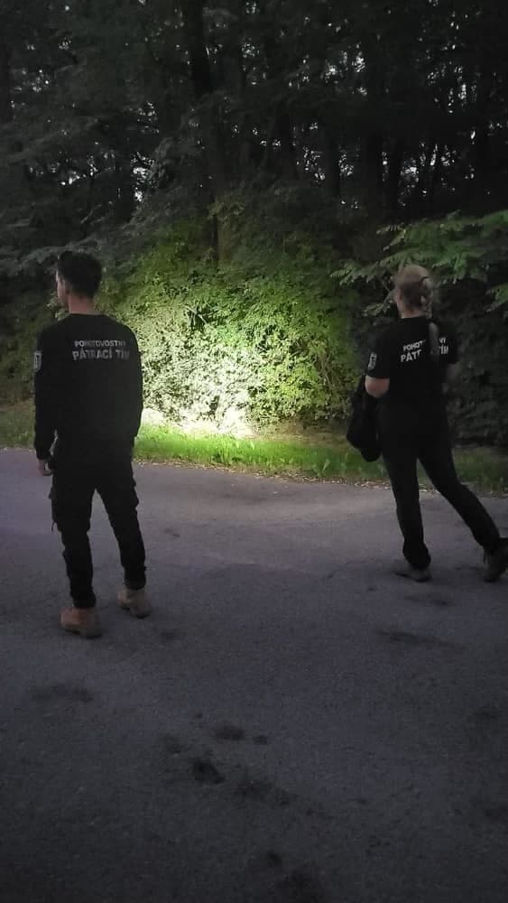Polícia pátrala po nezvestnej Soni.