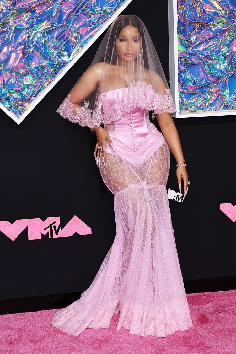 Nicki Minaj (40)
