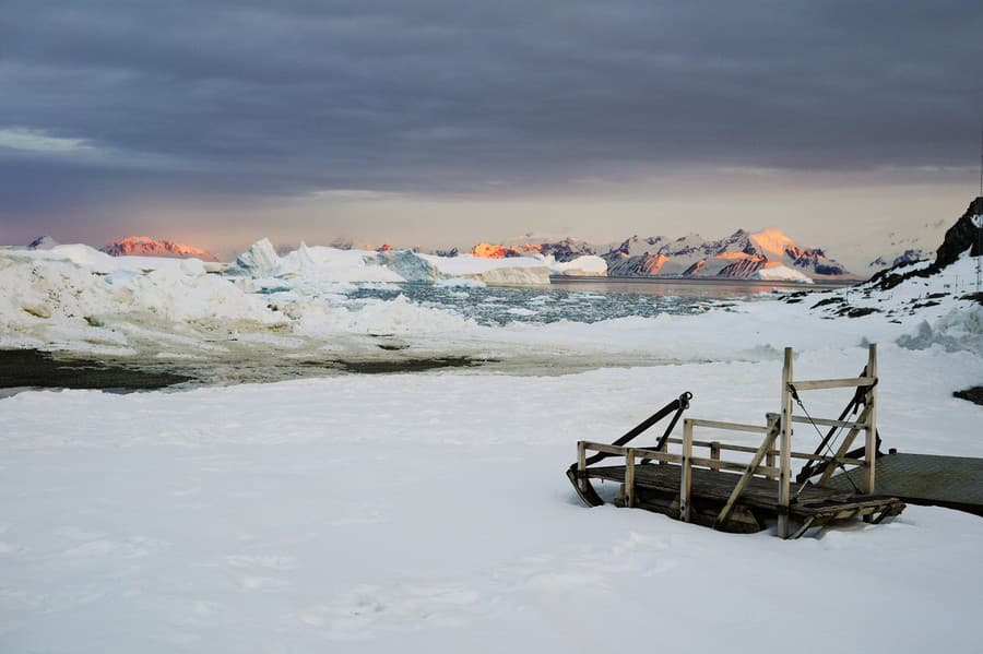 Topiace ľadovce zvyšujú hladinu morí a znižujú ich slanosť.