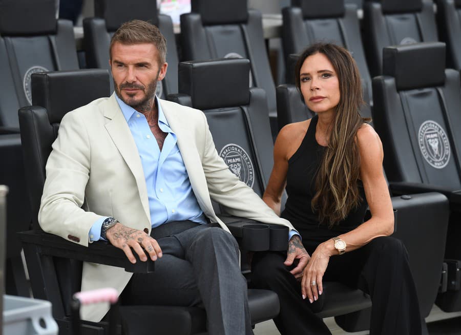 Sukni K R Beckham Stra N O Vy Lo Po Rokoch Na Povrch Victoria