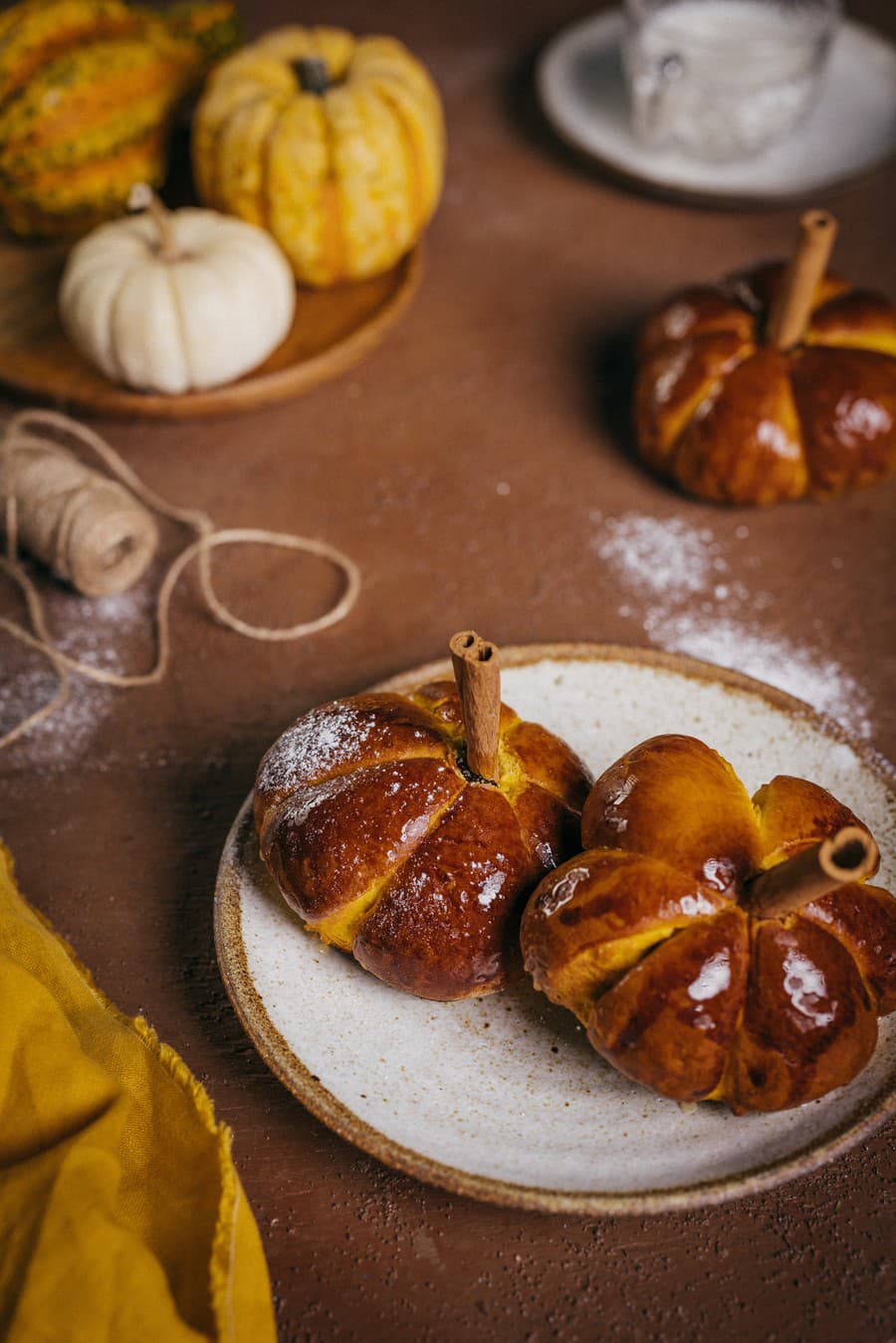 Halloweenske tekvičky z kysnutého cesta