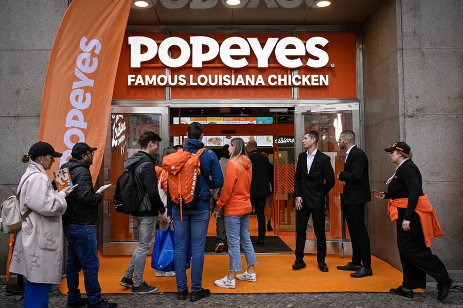 Otvorenie reštaurácie Popeyes na