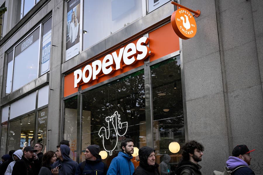 Otvorenie reštaurácie Popeyes na