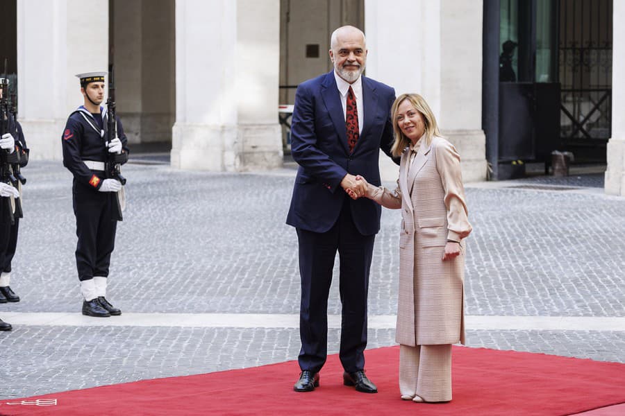 Albánsky premiér Edi Rama