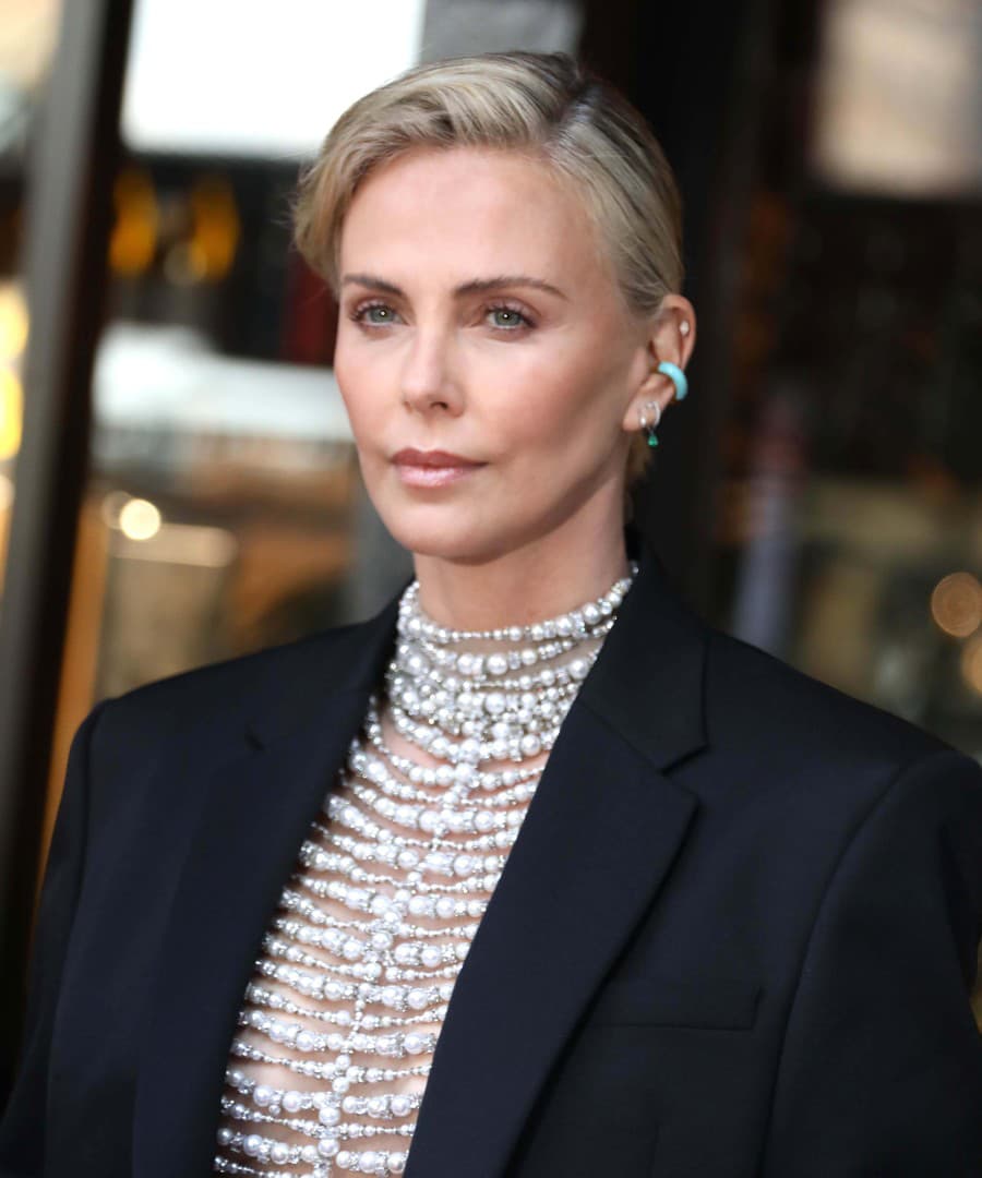 Charlize Theron 