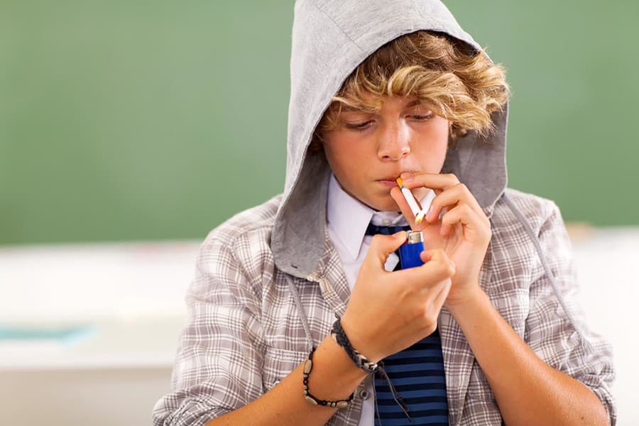 Skúsenosti s fajčením má takmer tretina mladistvých.