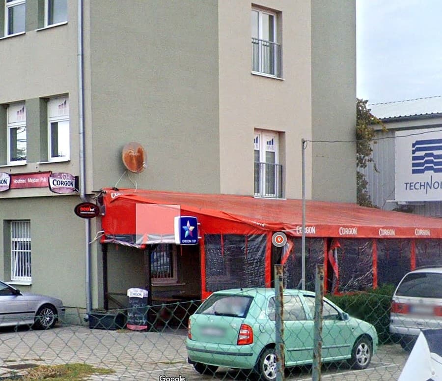 Dráma sa odohrala v noci z piatka na sobotu pred týmto pezinským podnikom. 