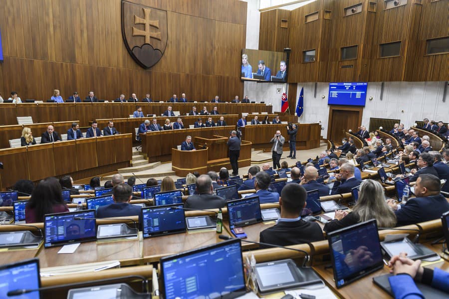 Parlament vyslovil dôveru vláde