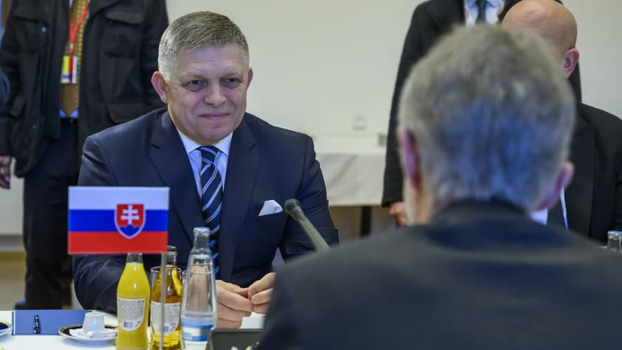 Robert Fico počas stretnutia