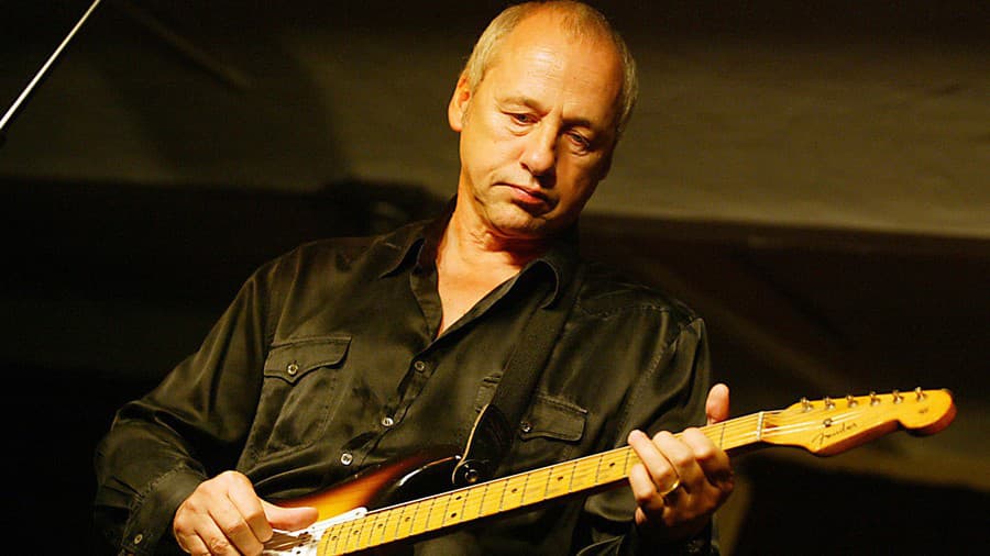 Mark Knopfler z Dire Straits dáva do dražby vyše 120 gitár