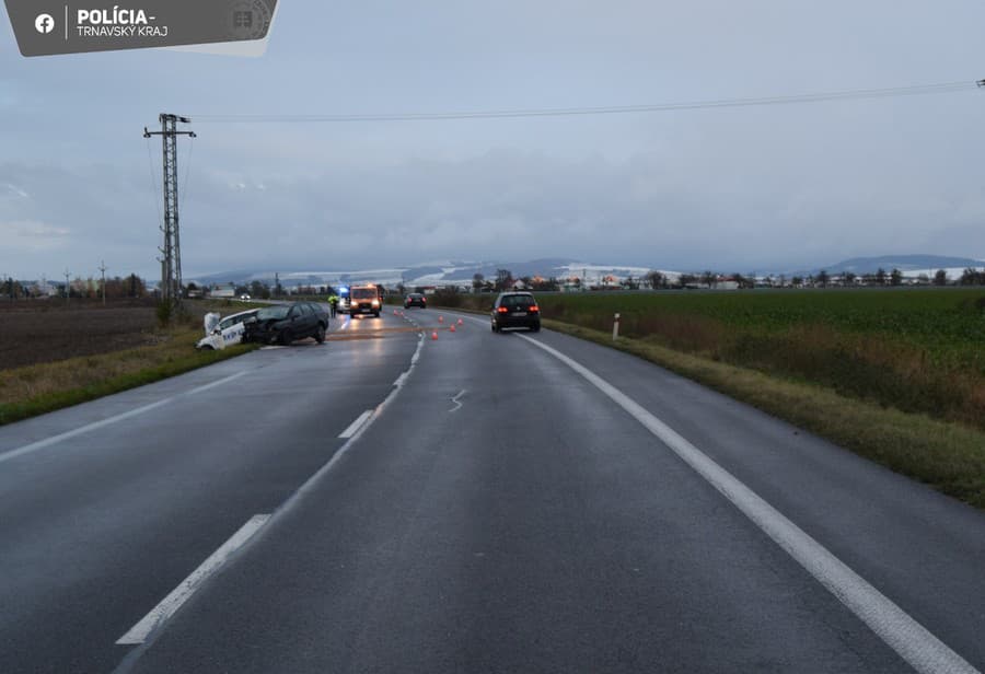 Pasažier taxíka nehodu neprežil.