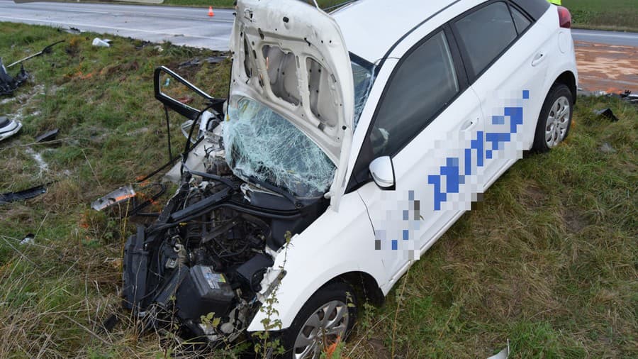 Pasažier taxíka nehodu neprežil.
