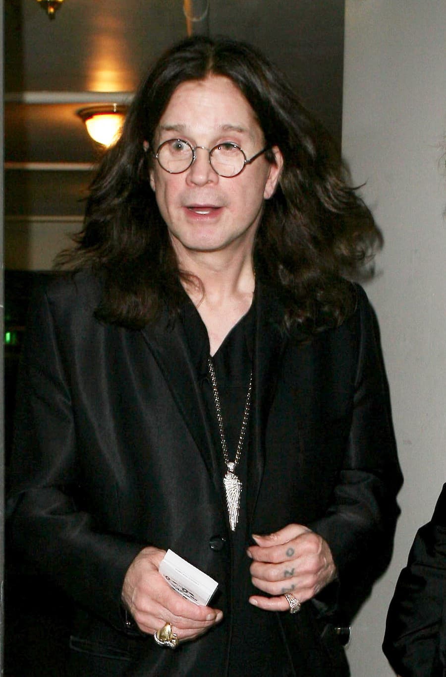 Spevák Ozzy Osbourne (74)