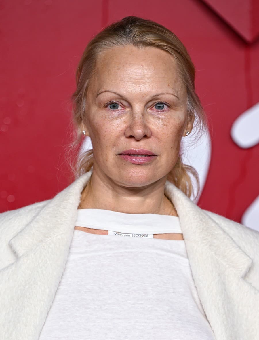 Pamela Anderson bez štipky