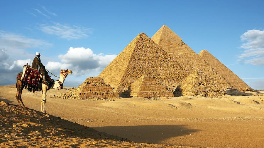 Pyramídy: Patria k divom sveta.