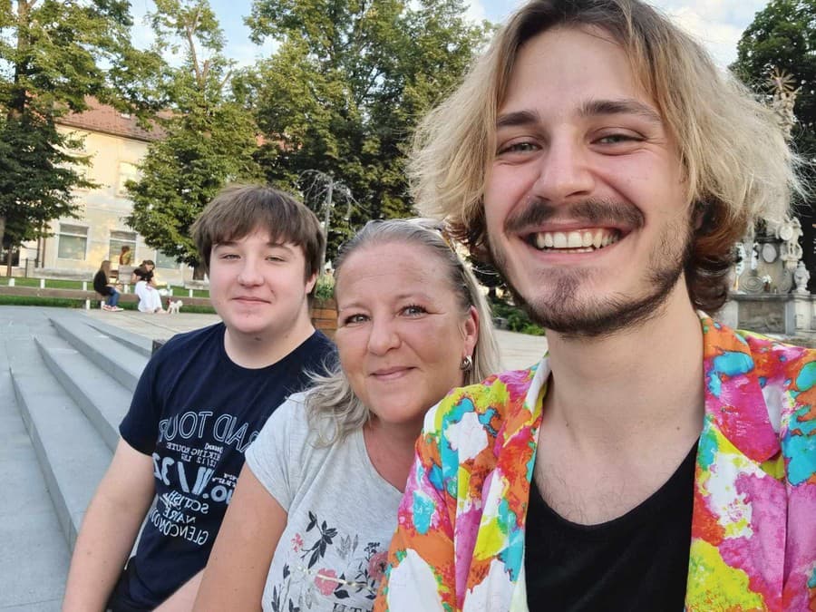Dana má len jediné želanie - túži vidieť ešte raz svojho Jurka, hoci vie, že sa to už nestane...