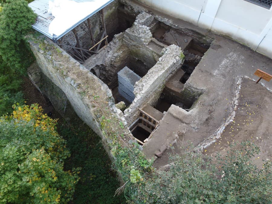 Expertov prekvapilo, v akom stave našli stovky rokov starí dom. 