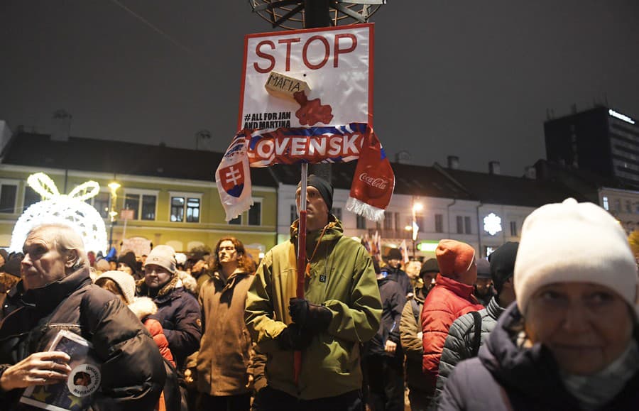 Na snímke spoločný protest