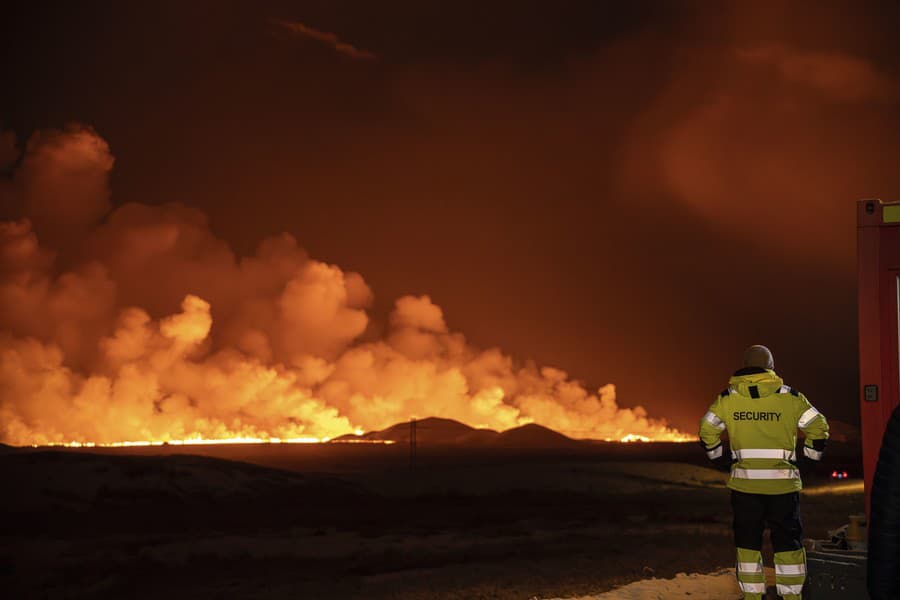 Erupcia sopky Grindavík na