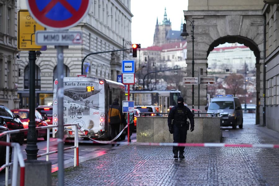 Polícia pozná totožnosť všetkých