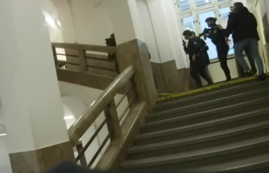 Policajti zverejnili video zo