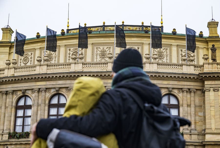 Na budove Filozofickej fakulty