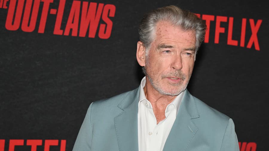 Herec Pierce Brosnan.