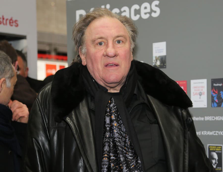 Herec Gérard Depardieu čelí