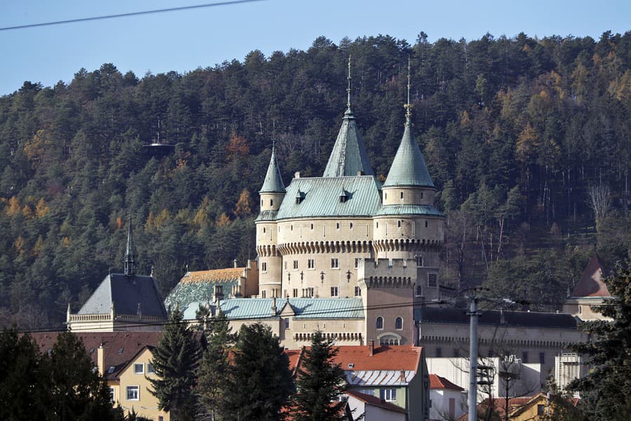 Bojnice, Hotel pod Zámkom