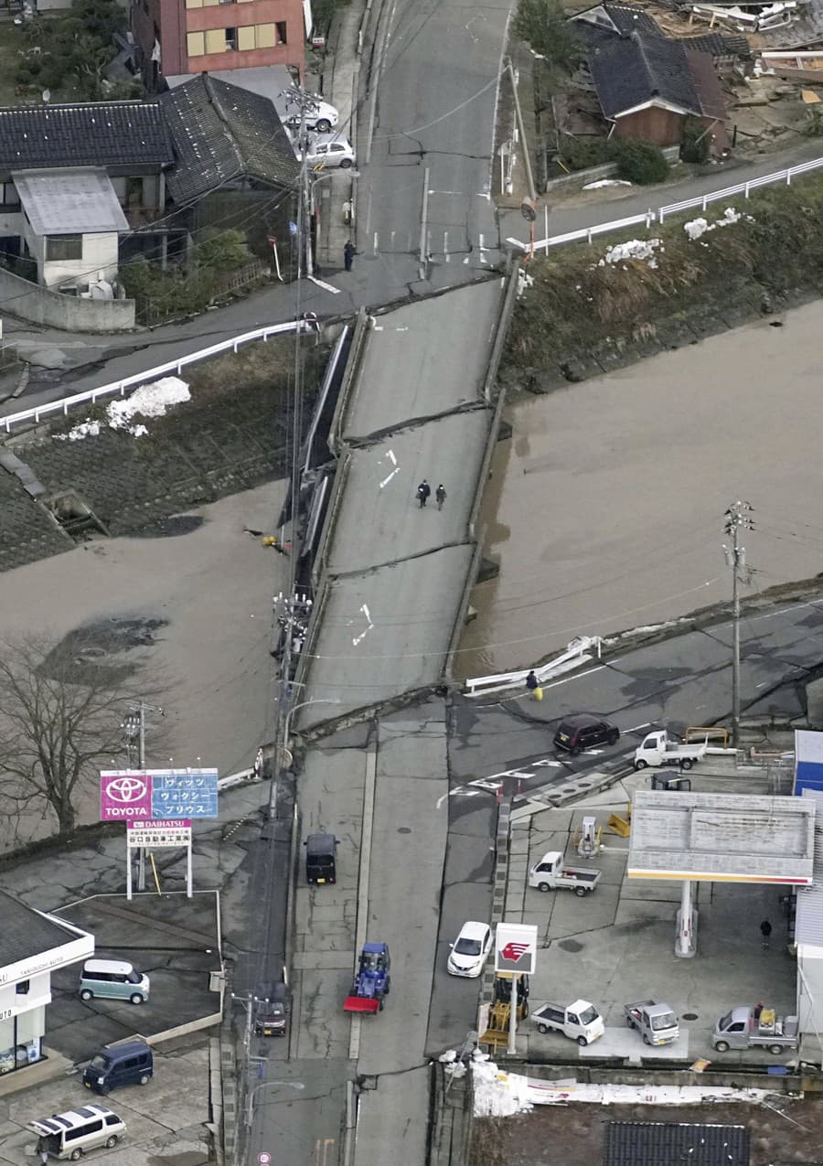 Japonsko zdevastovalo zemetrasenie.