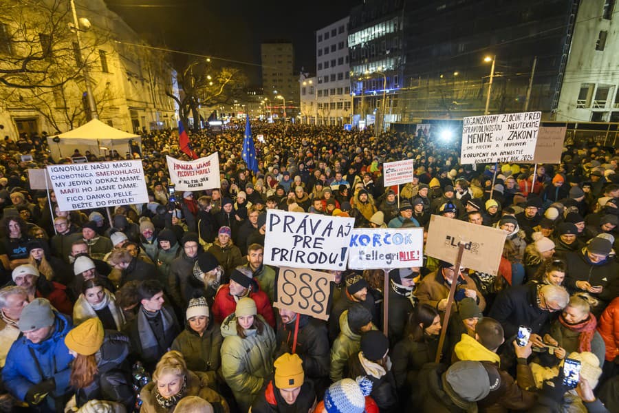 Protestné zhromaždenie SaS, PS a KDH v Bratislave
