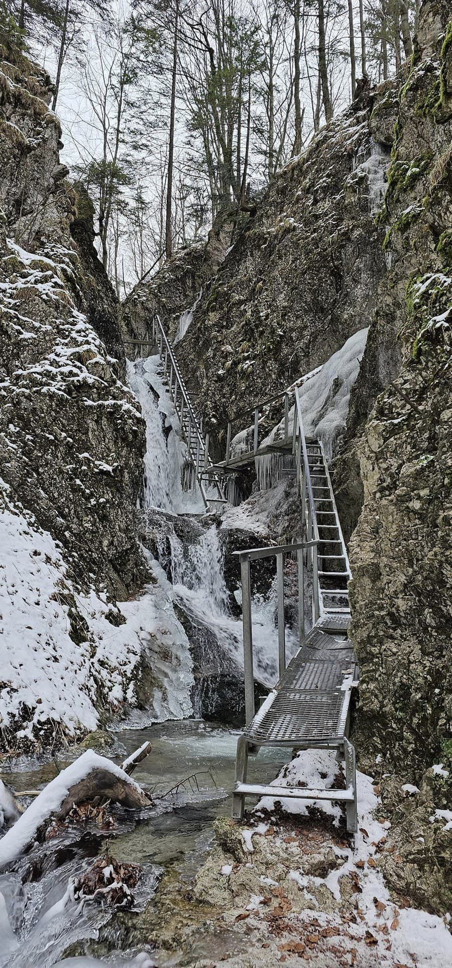 Janke sa počas turistiky