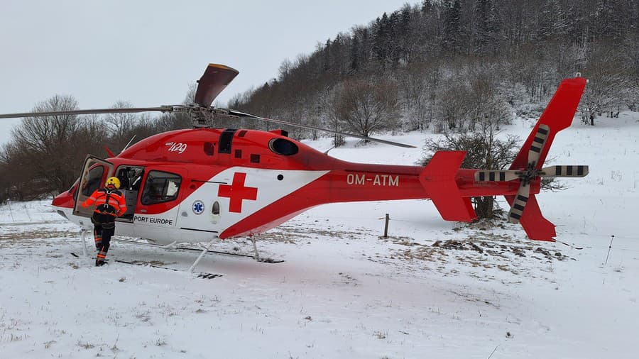 Leteckí záchranári pomáhali zranenému
