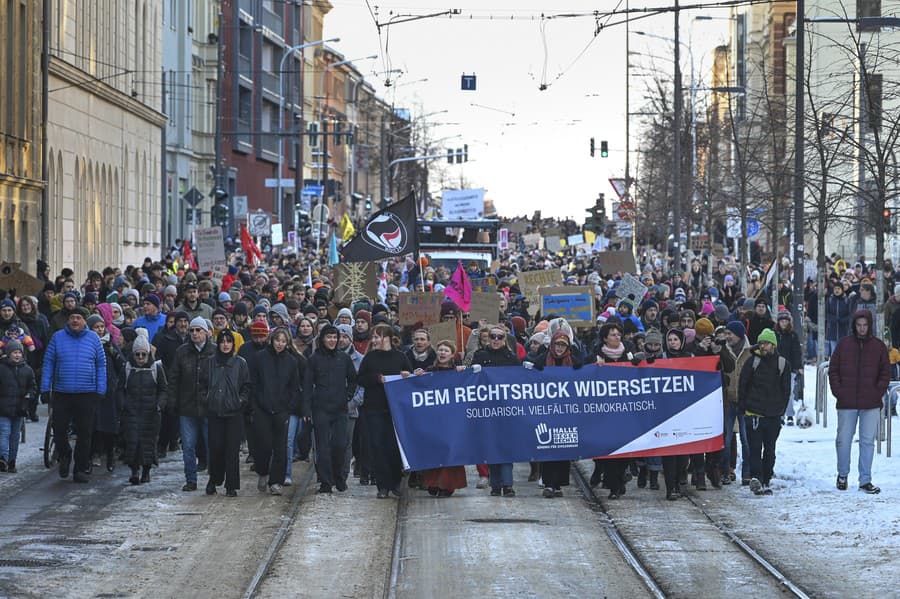 Masové protesty v Nemecku.