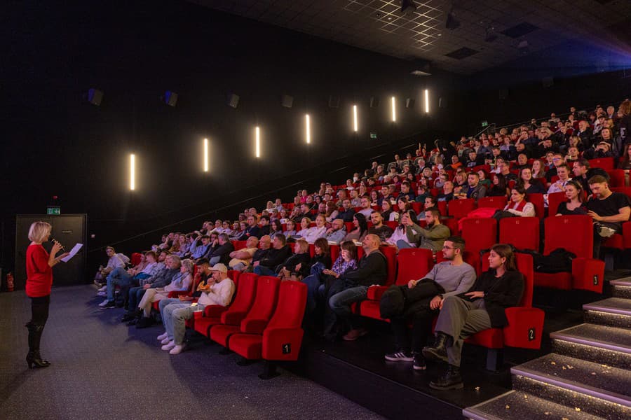 Premiéra filmu Vojna policajtov