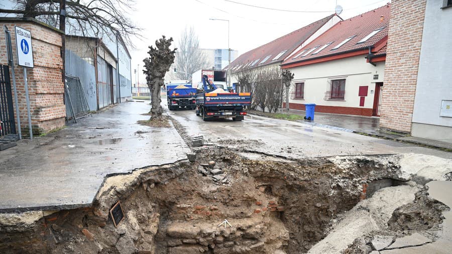 Archeológovia našli pod cestou