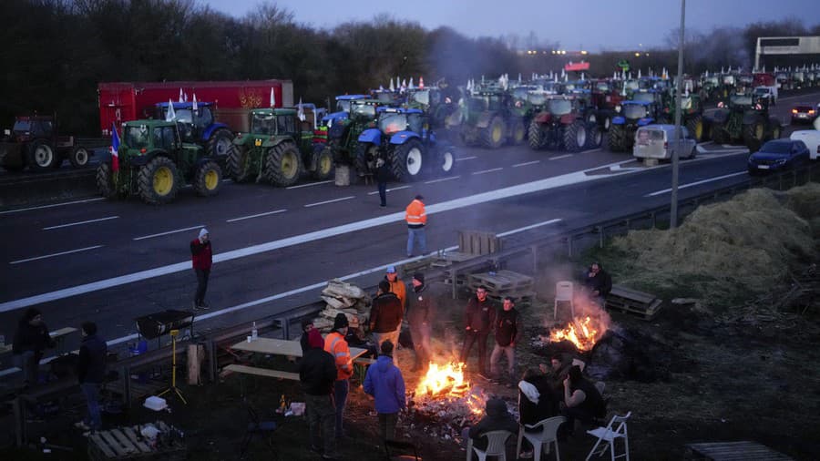 Farmári štrajkovali aj vo